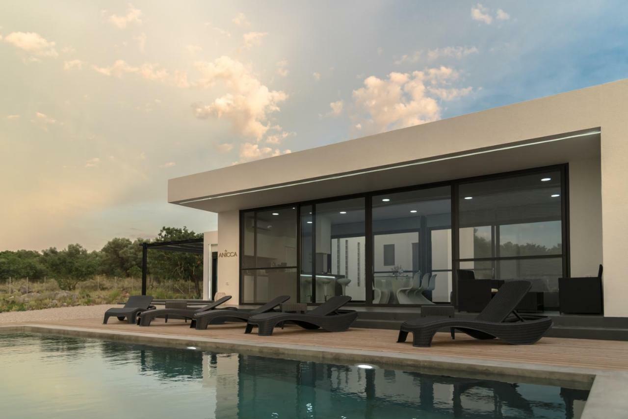 Anicca Villa *