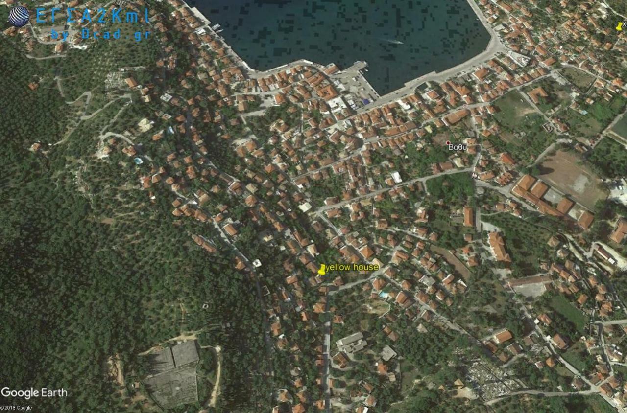 Villa Yellow House Ithaca *