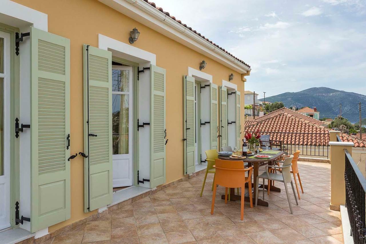 Villa Yellow House Ithaca *