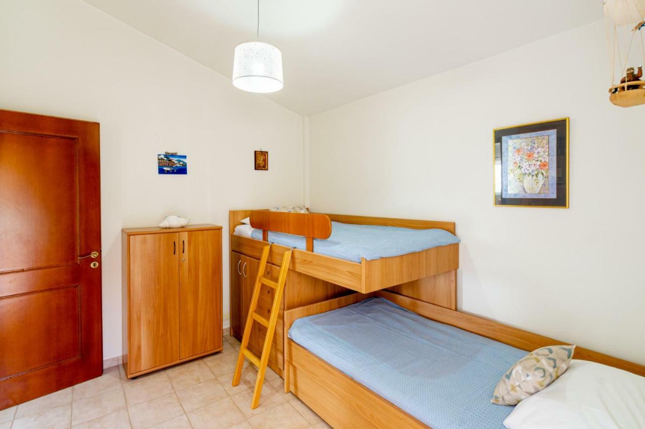 Aiolos Holiday home *