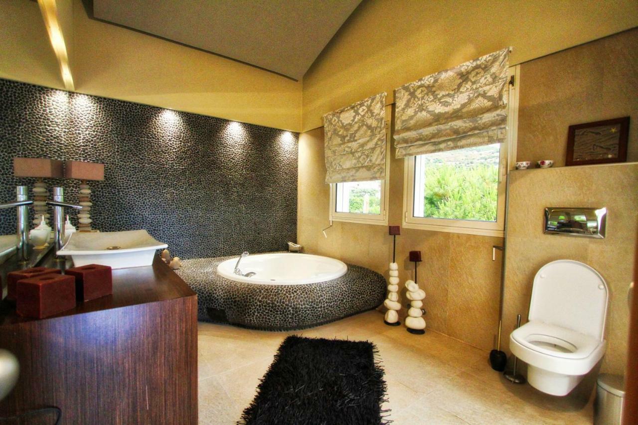 Aerides Luxury Apartment Palaiontsiflikion