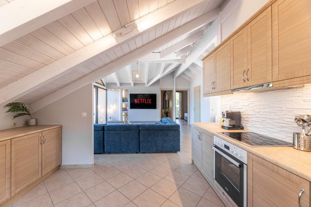 Gregory's Loft Apartment
