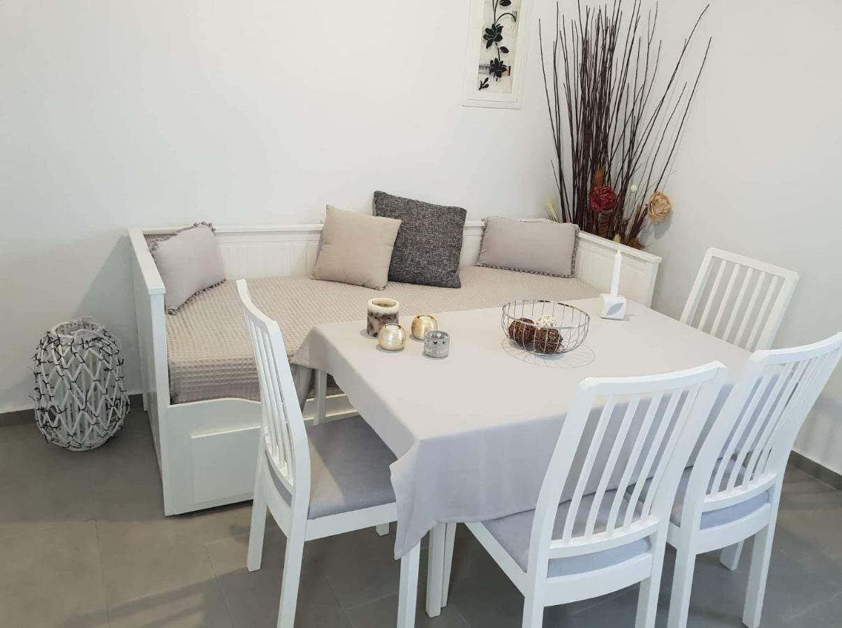 & Waves House Apartment *