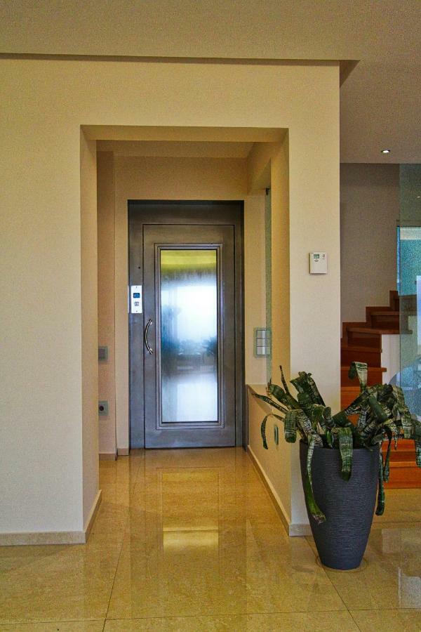 Apartment Aerides Luxury Palaiontsiflikion