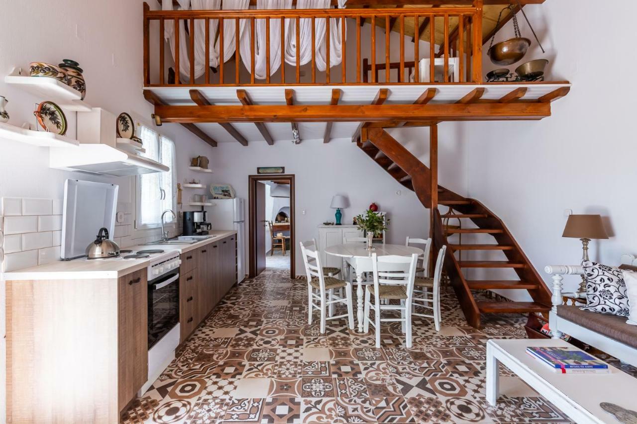 Pyrgos Holiday home *