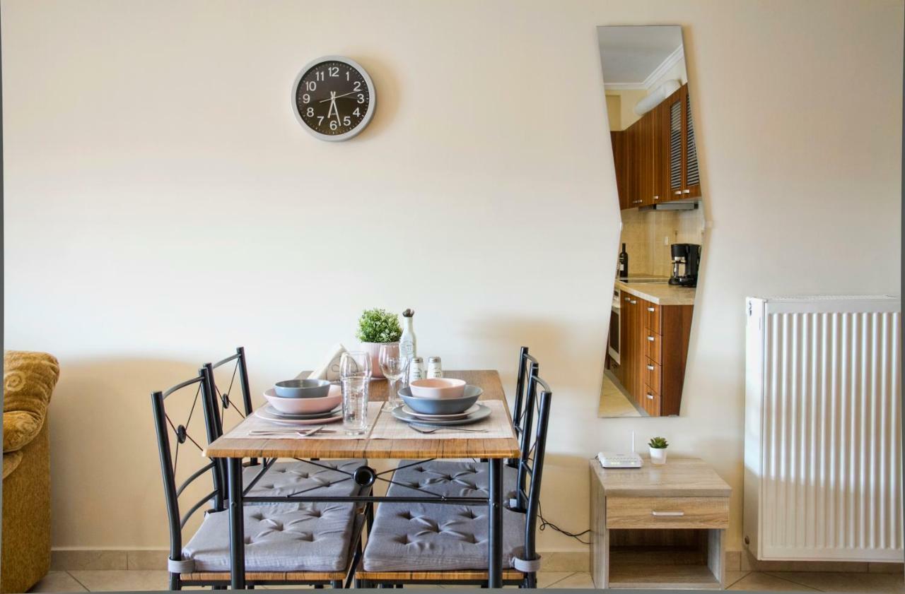 Apartment Charming Near Center And The Sea
