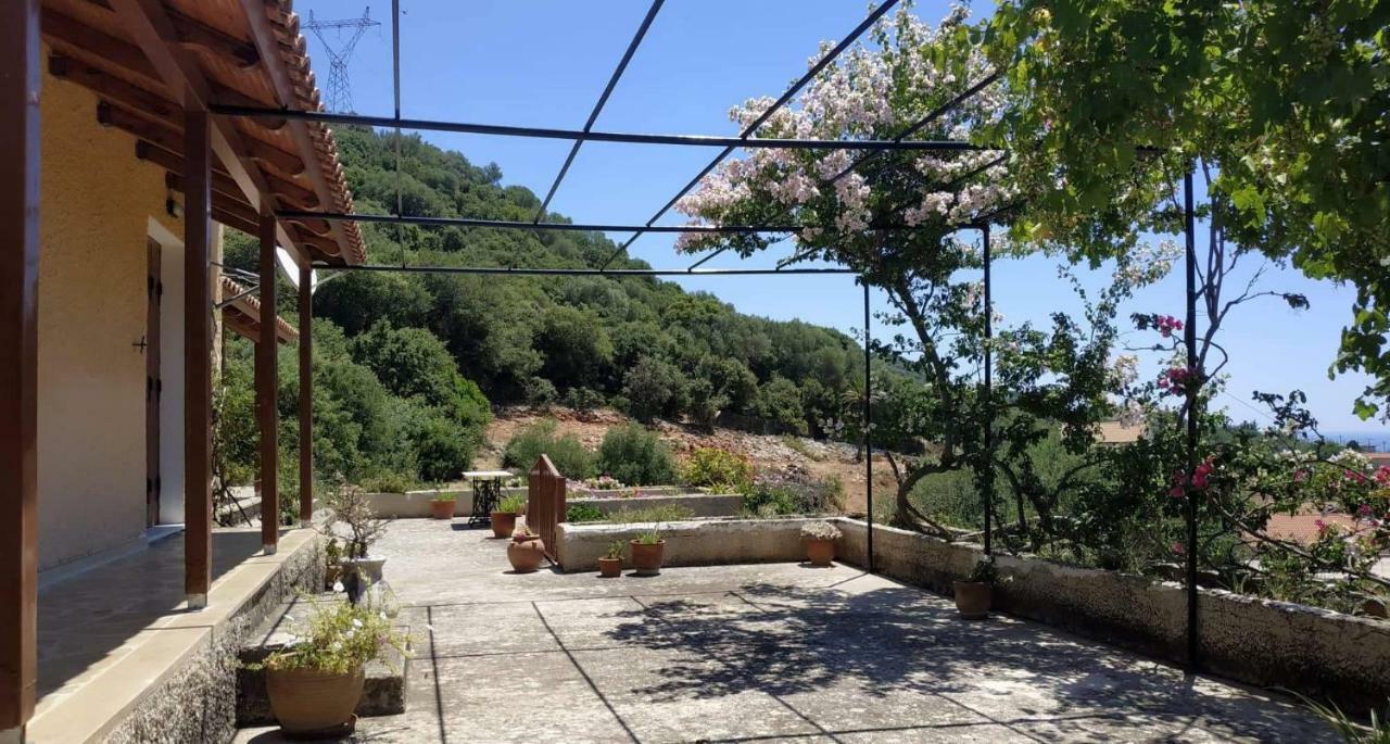 Tsapoula Holiday home