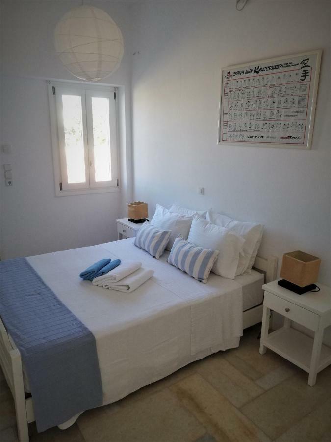 Dinos Aliki (Paros)