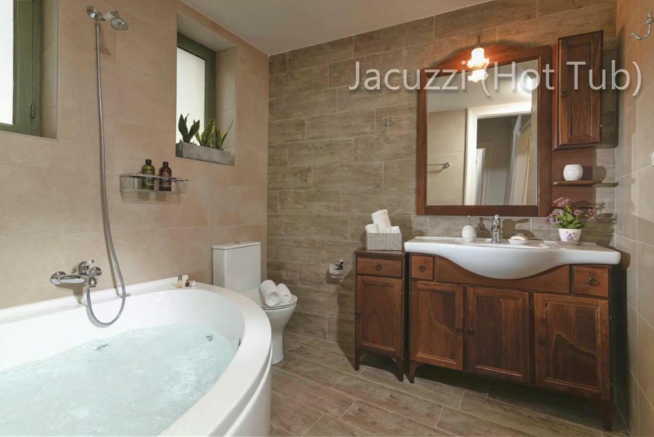 Chandax Luxury