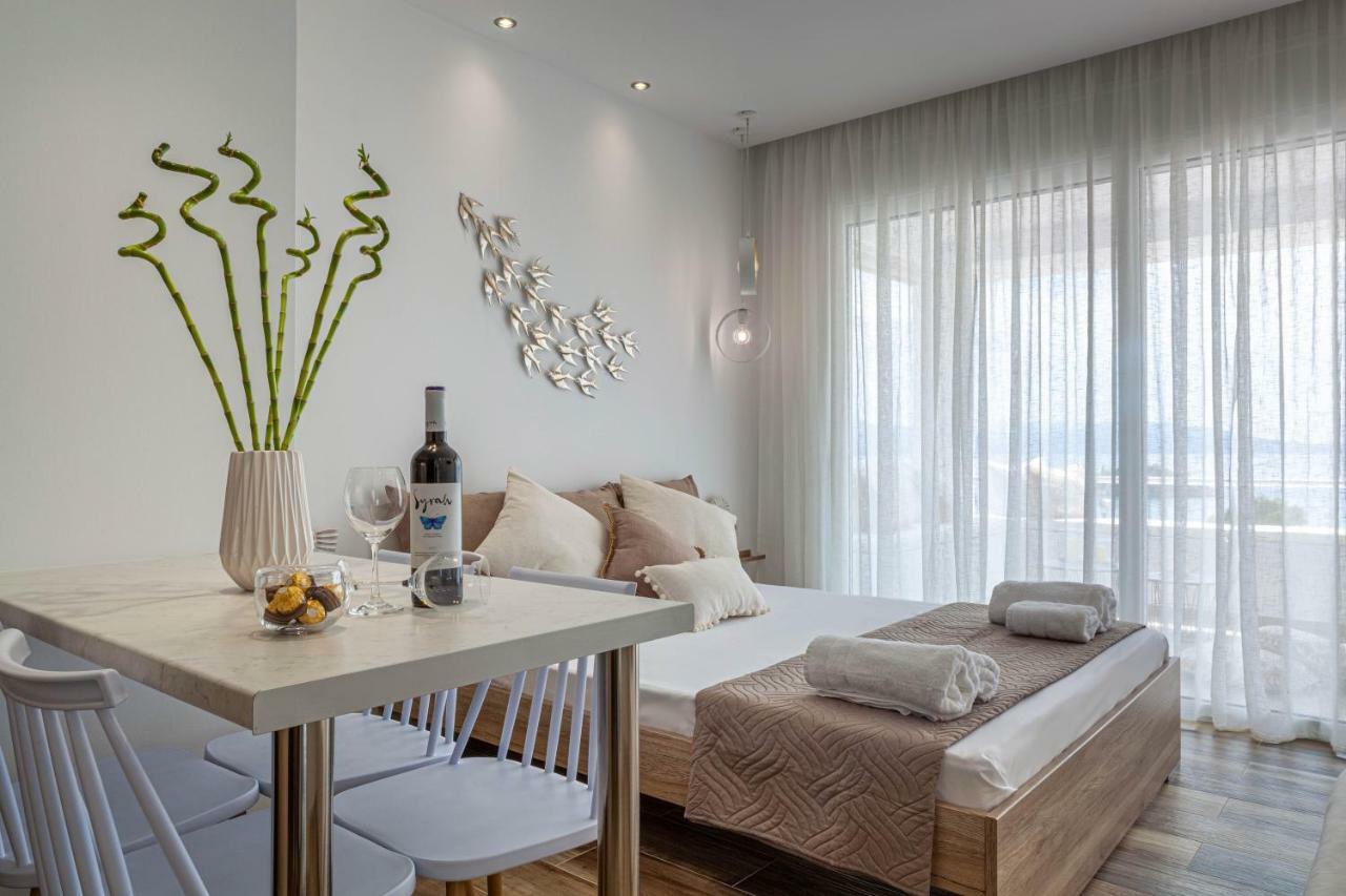 Elena's Sea View Apartment