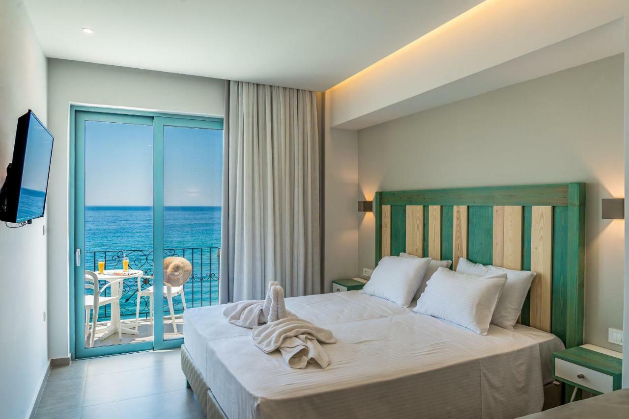 Aparthotel Samaria By The Sea
