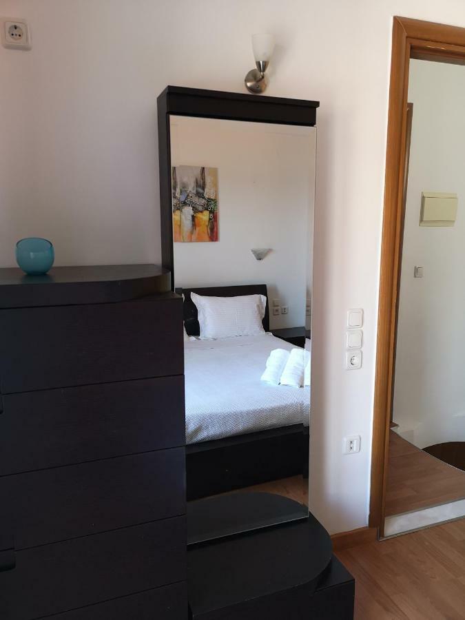 *the Balcony-luxury Family House In Center * Holiday home *