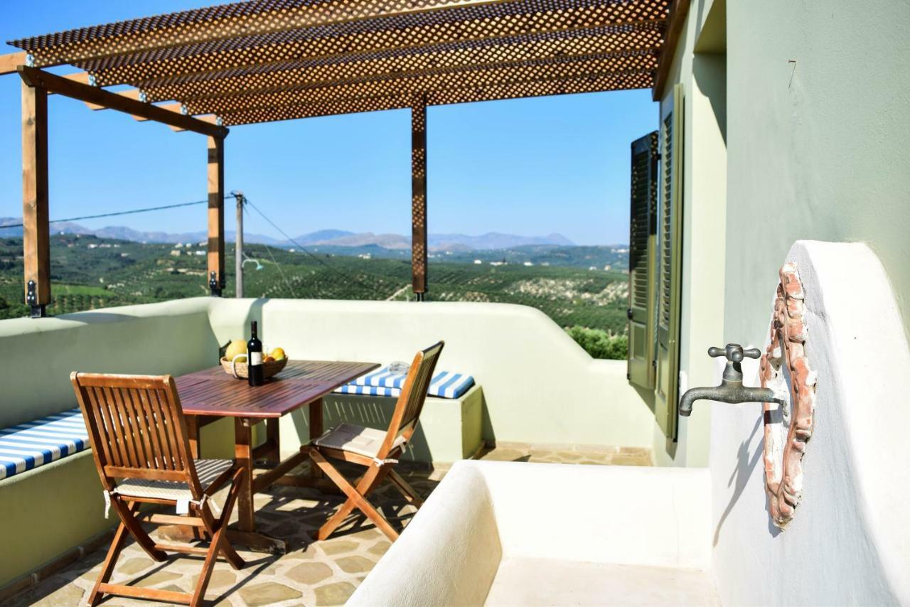 Magea-thalassa,top Floor Cretan With Views Apartment