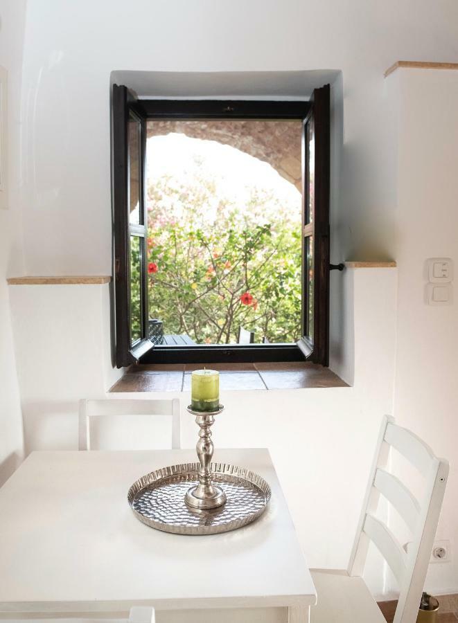 Positivespace Olive Tree *