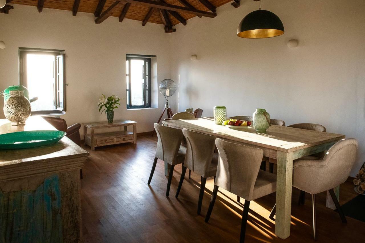 Positivespace Olive Tree Villa Levktron