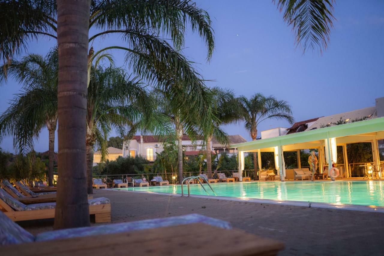 Zoe Seaside Hotel 4*