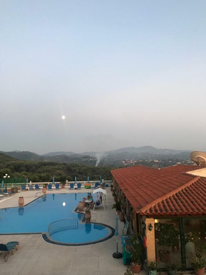 Voula 3* Agios Stefanos Avliotes (Corfu)