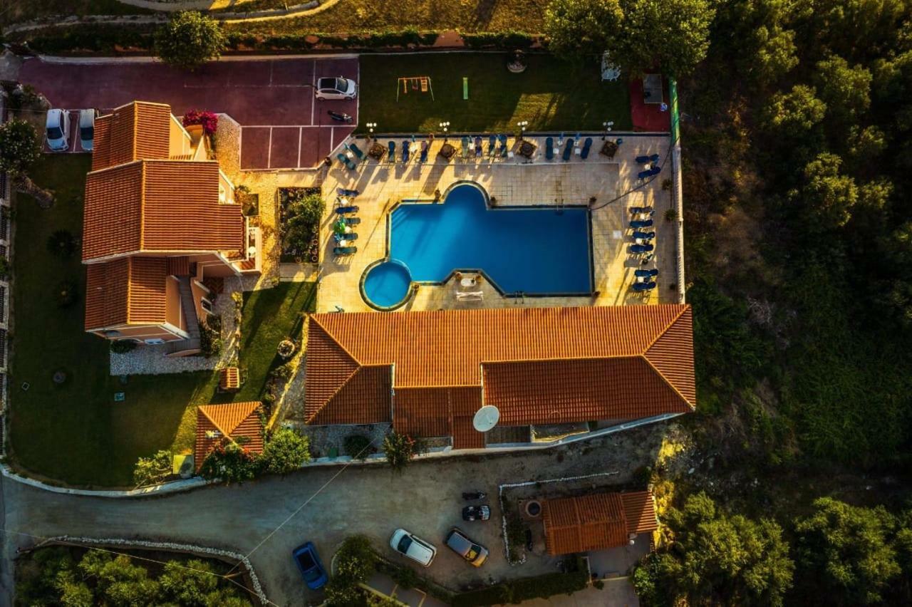Voula Agios Stefanos Avliotes (Corfu)