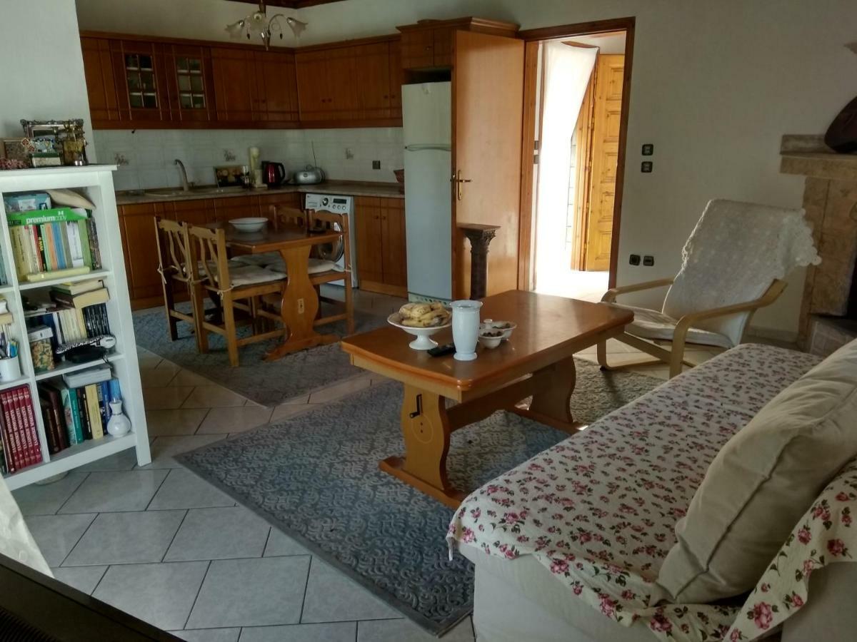 Papapoulios Apartment *