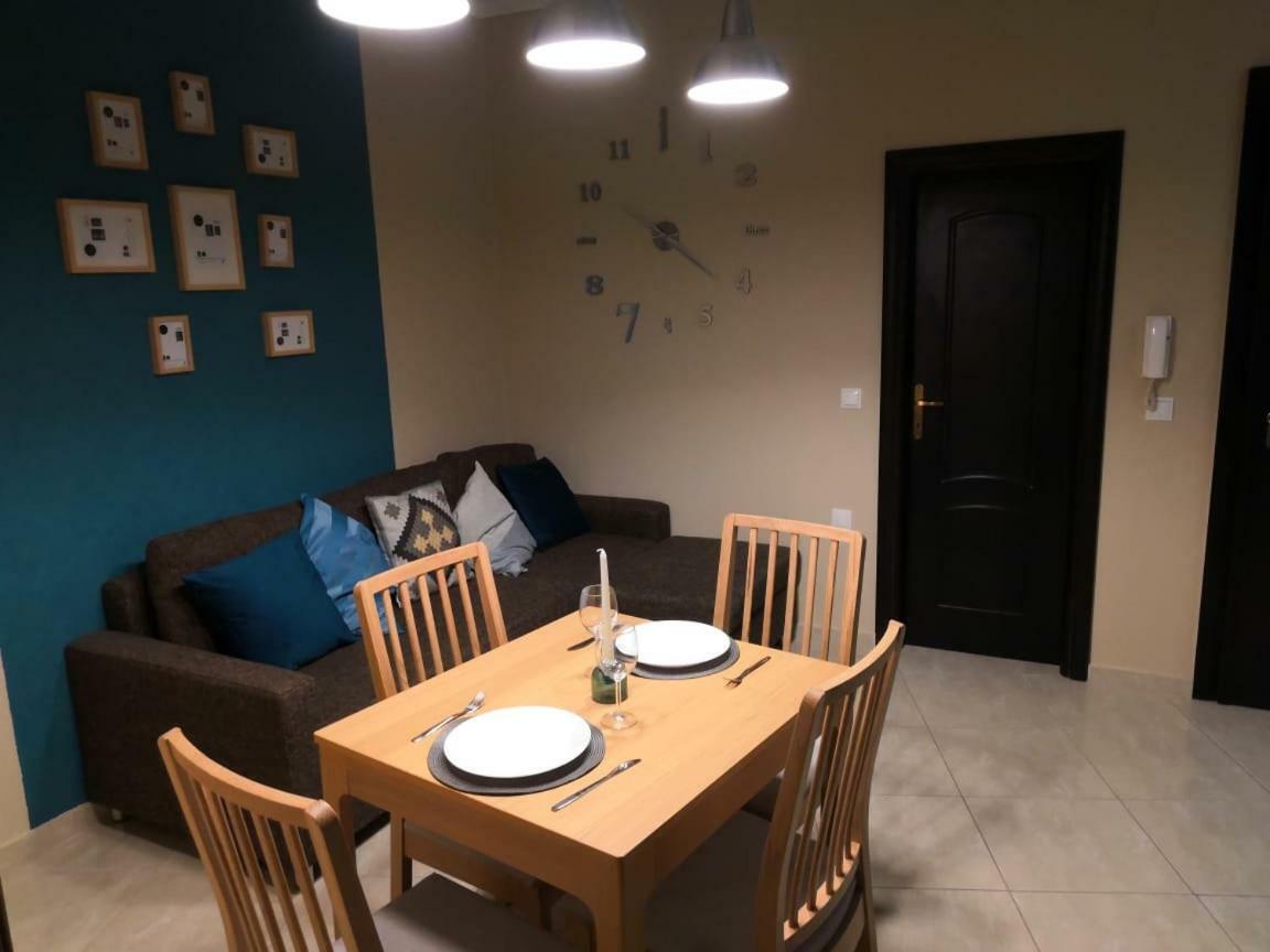 Comfortable Near The Central Beach Nea Skioni