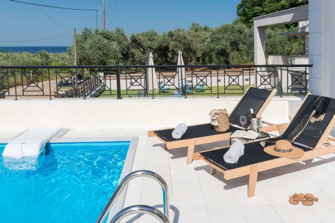 Arsenoi's Pool Villa