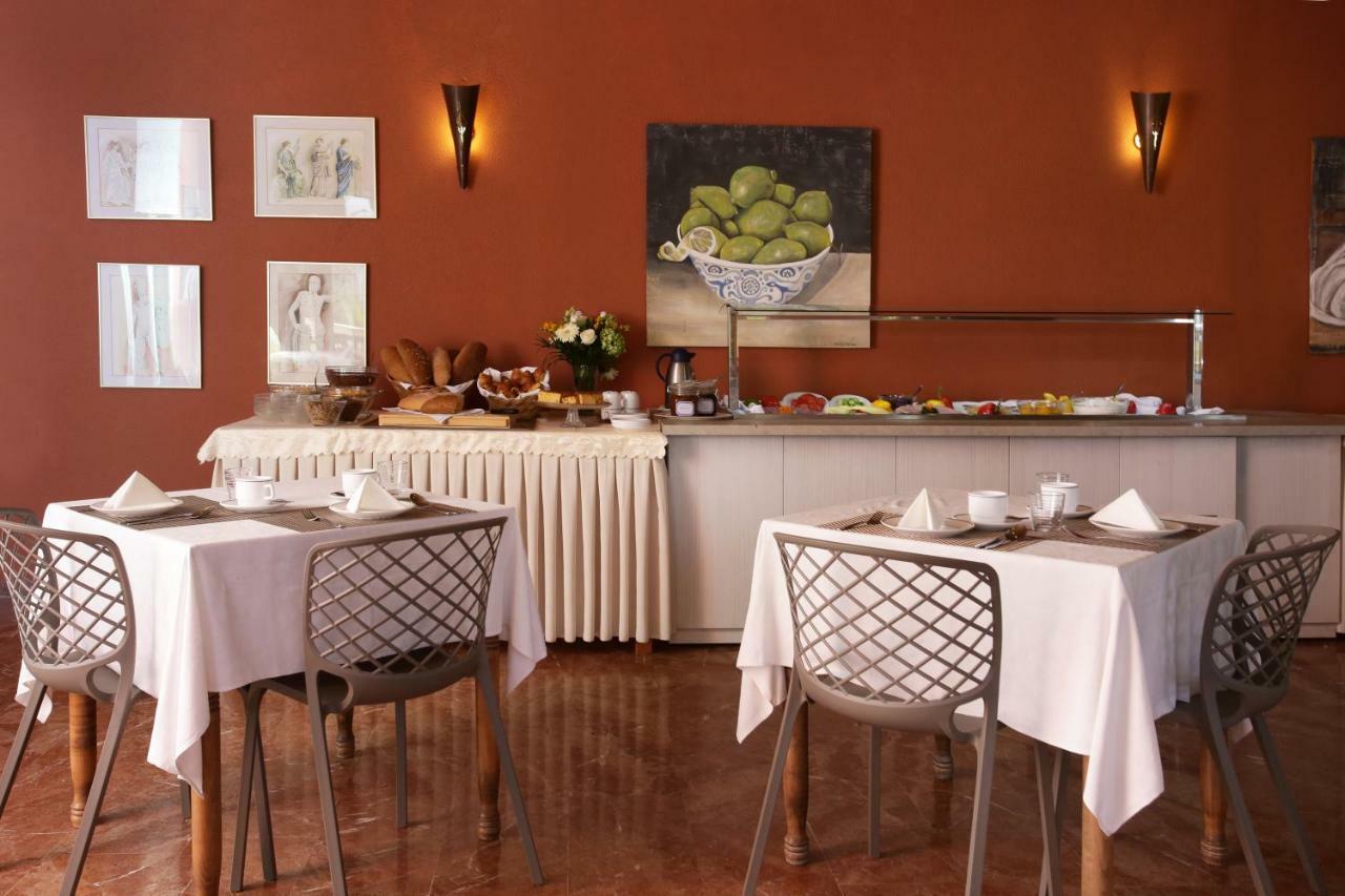 Paradise Corfu Hotel 3*