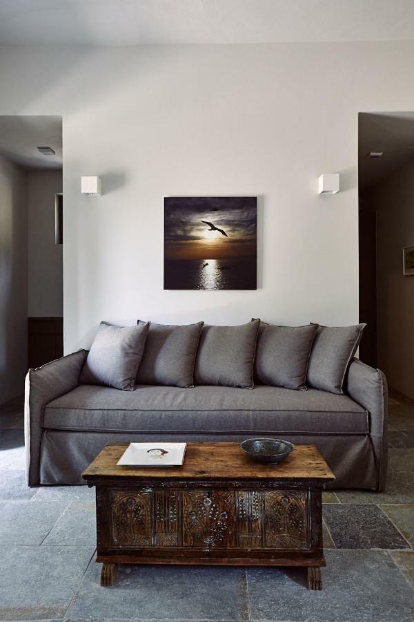 Nikolaou Art Guest house Aegina