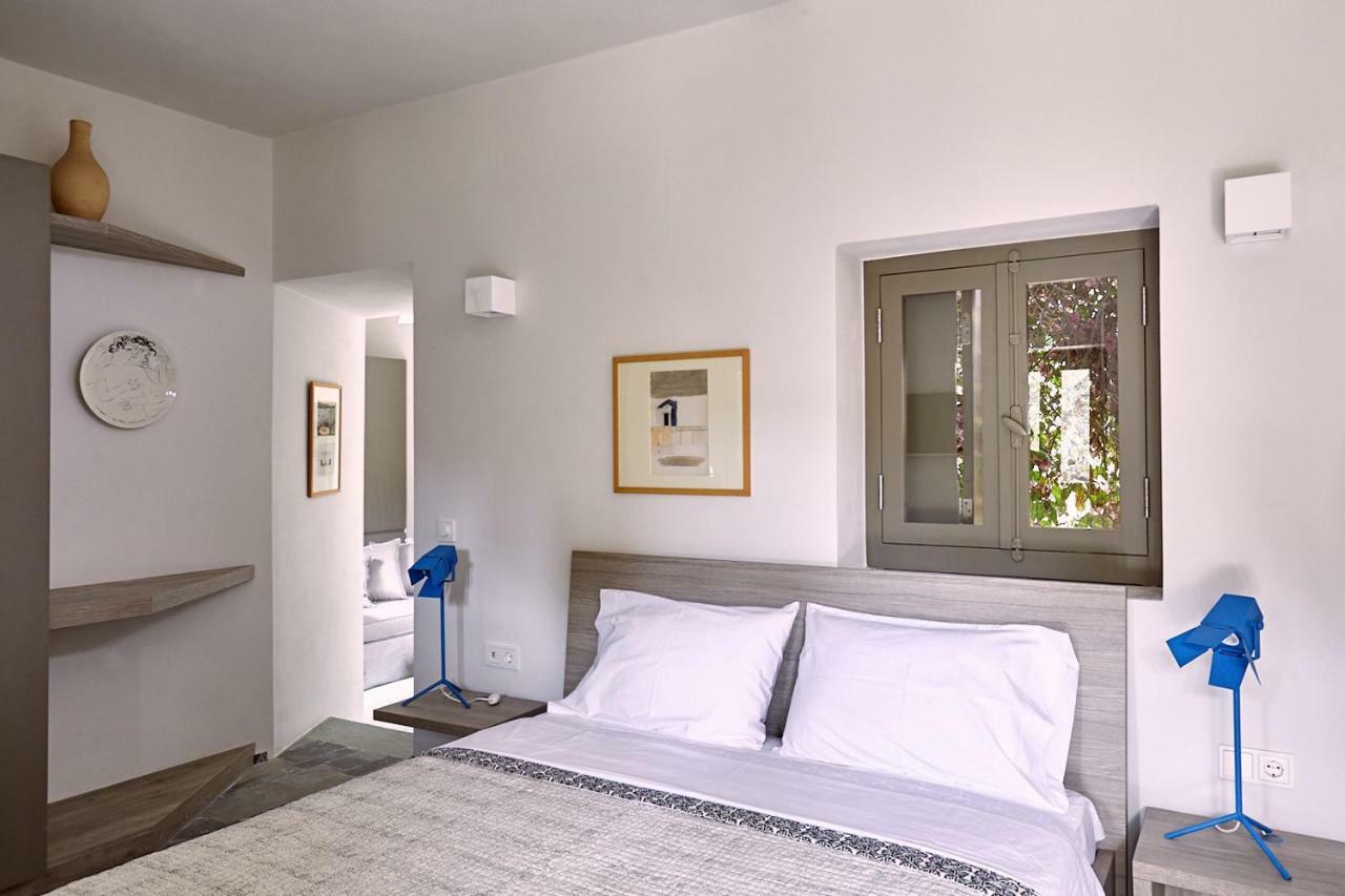 Nikolaou Art Guest house *