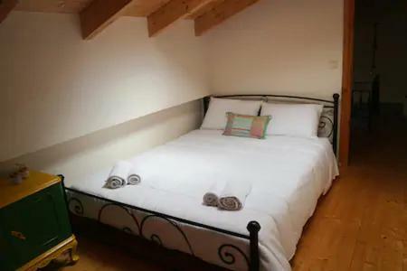 Luxurious Angelina Apartment Karavomylos