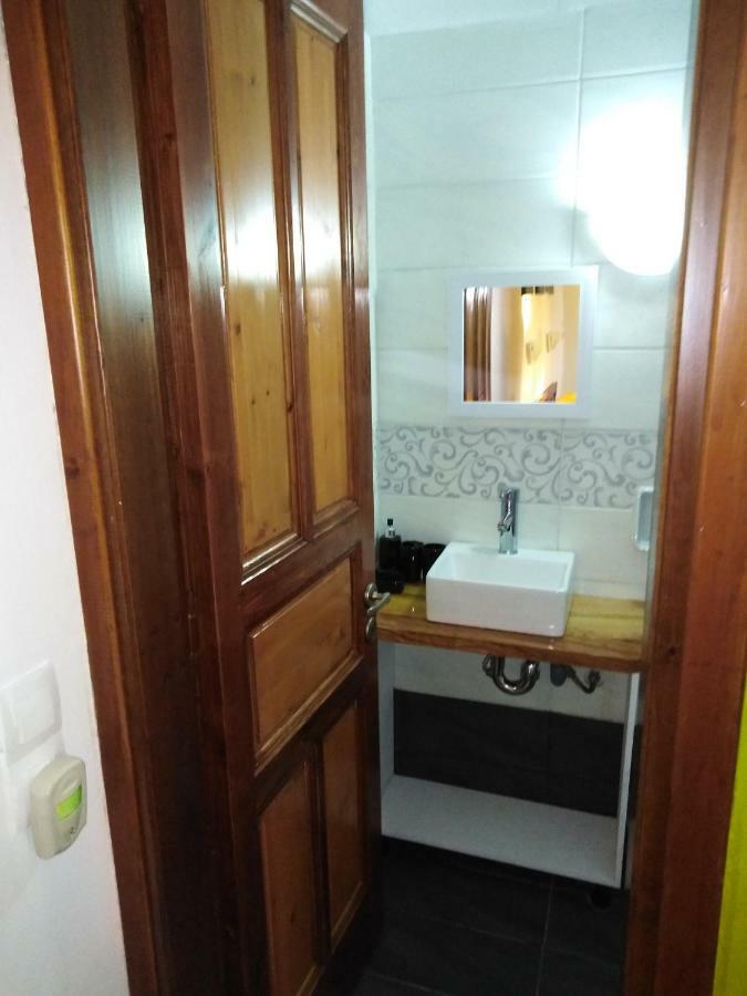 Victoria Apartment *