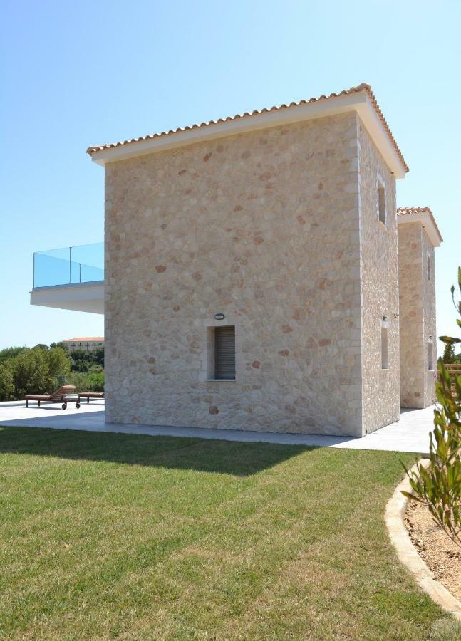 Kefalonia Stone - Petros Kefalonica * Trapezaki (Kefalonia)
