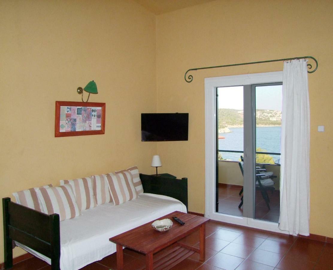 Apartment The Yellow *