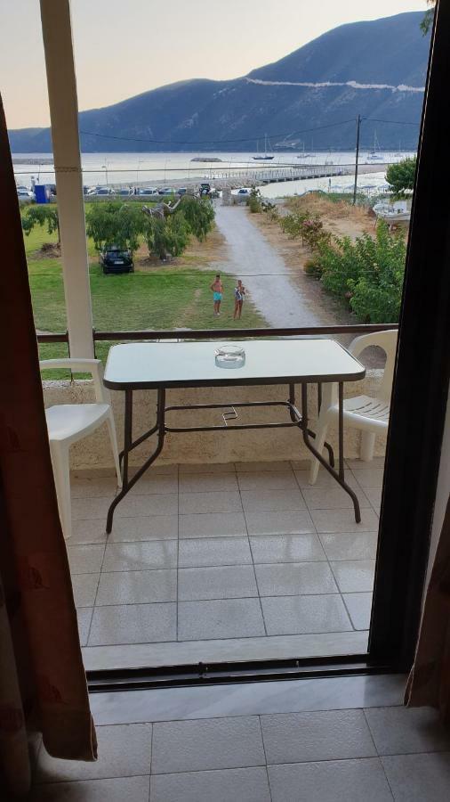 Makis Guest house
