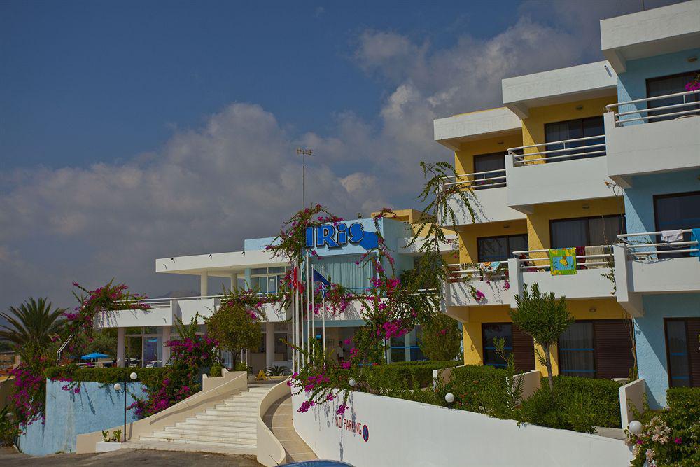 Iris Hotel 3*