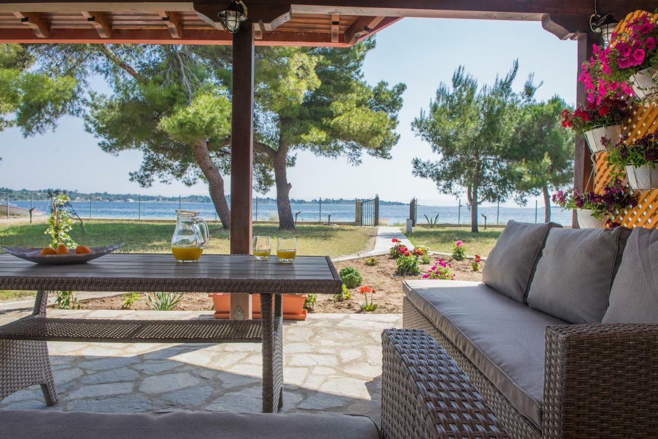 Diapori Villa *