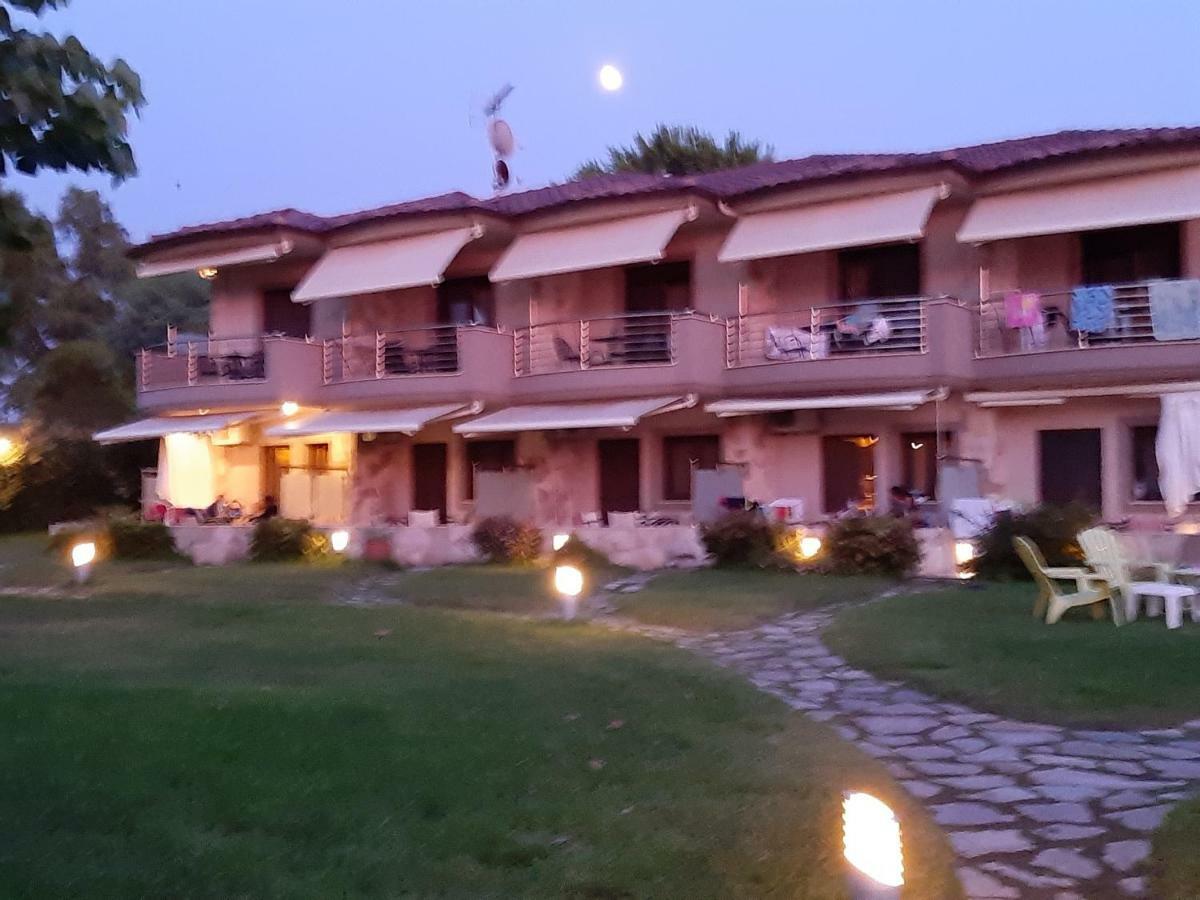 Chasapis Luxury & *