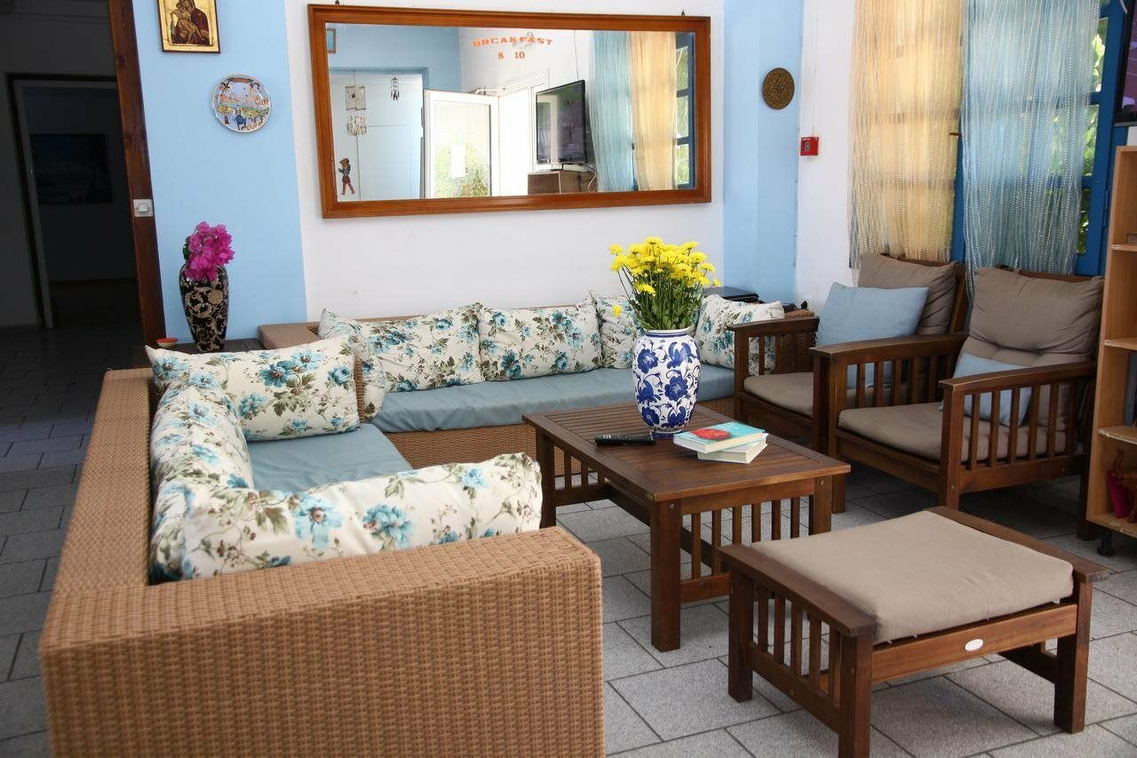 Hotel Handakas 2*