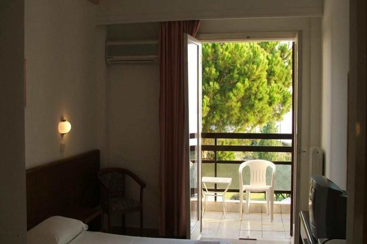 Irinna 3* Svoronata