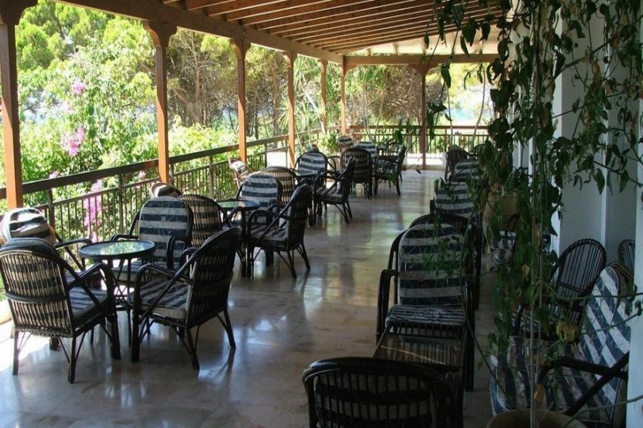 Irinna Hotel Svoronata