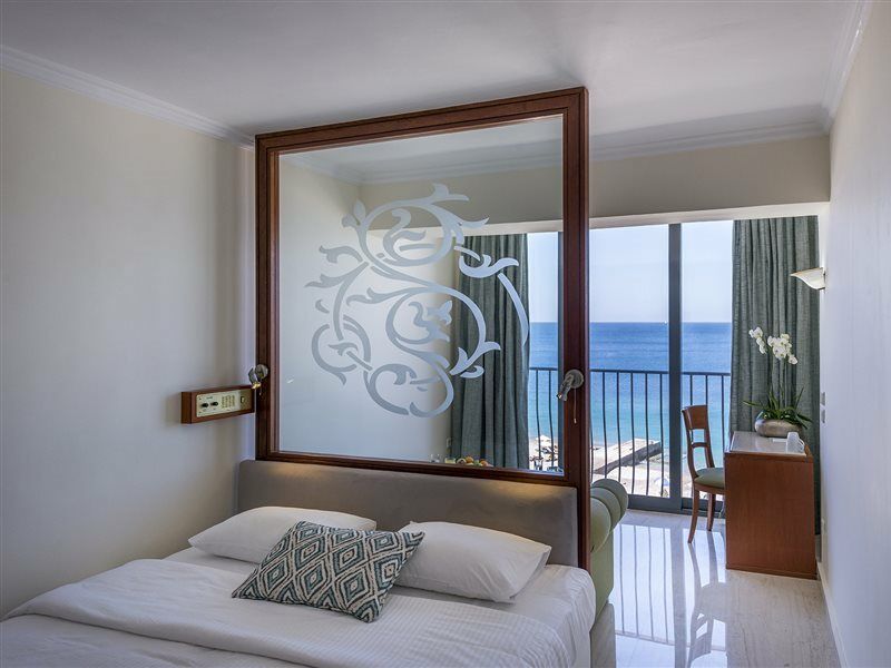 Hotel Mitsis La 4*