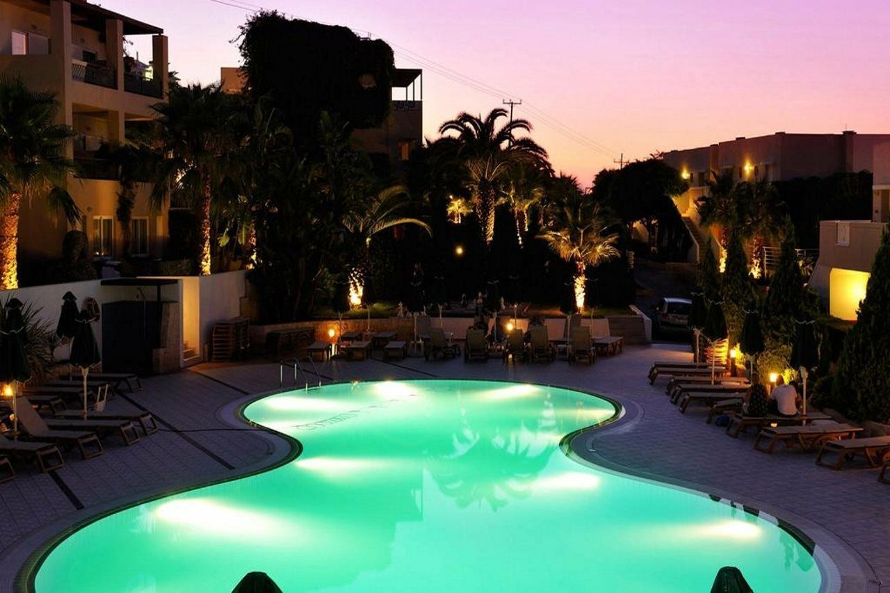Golden - & Aparthotel 3*