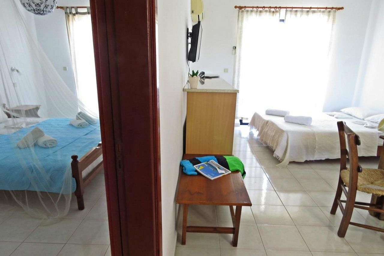 Aparthotel Debby