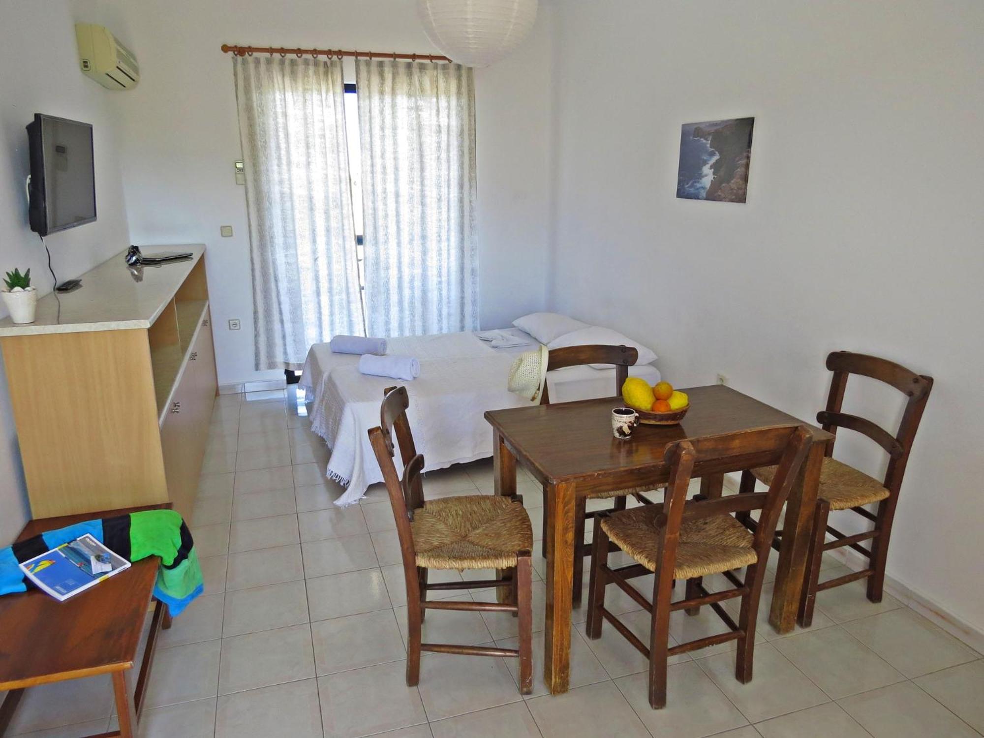 Aparthotel Debby