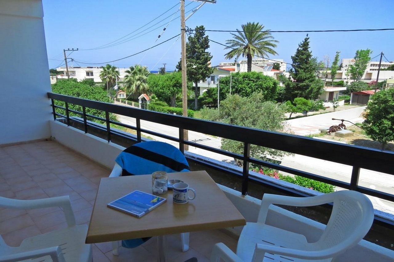Aparthotel Debby