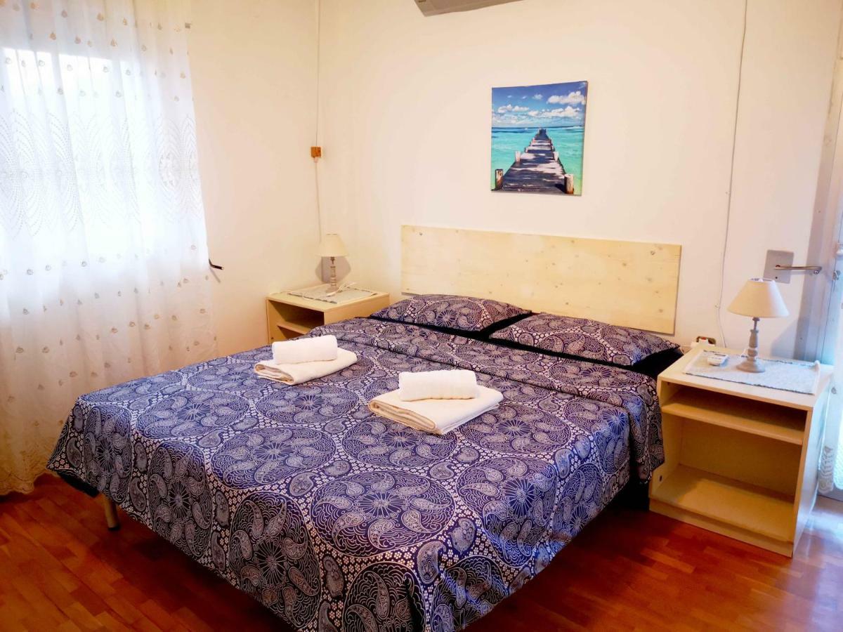 Joel's Big And Cosy Close To The Apartment Neo Epivates