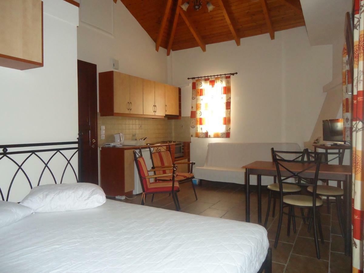 Vagionia Apartment *