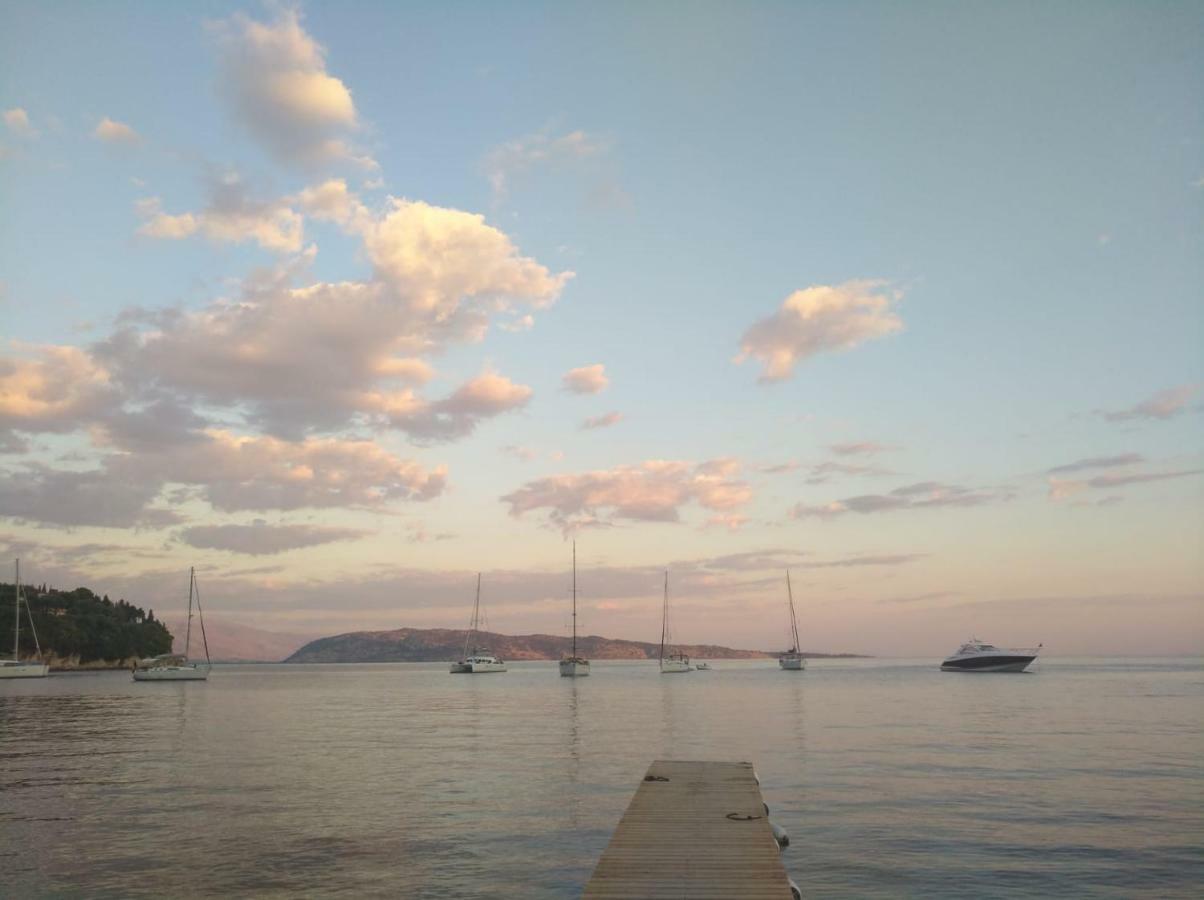T'adelfia * Kalami (Corfu)