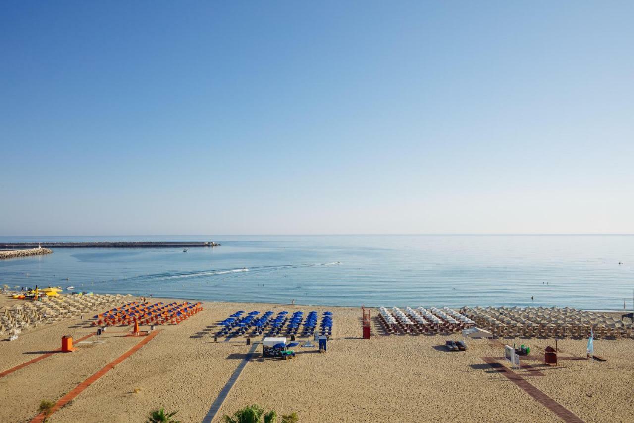 Breathless Sea * Rethymno (Crete)