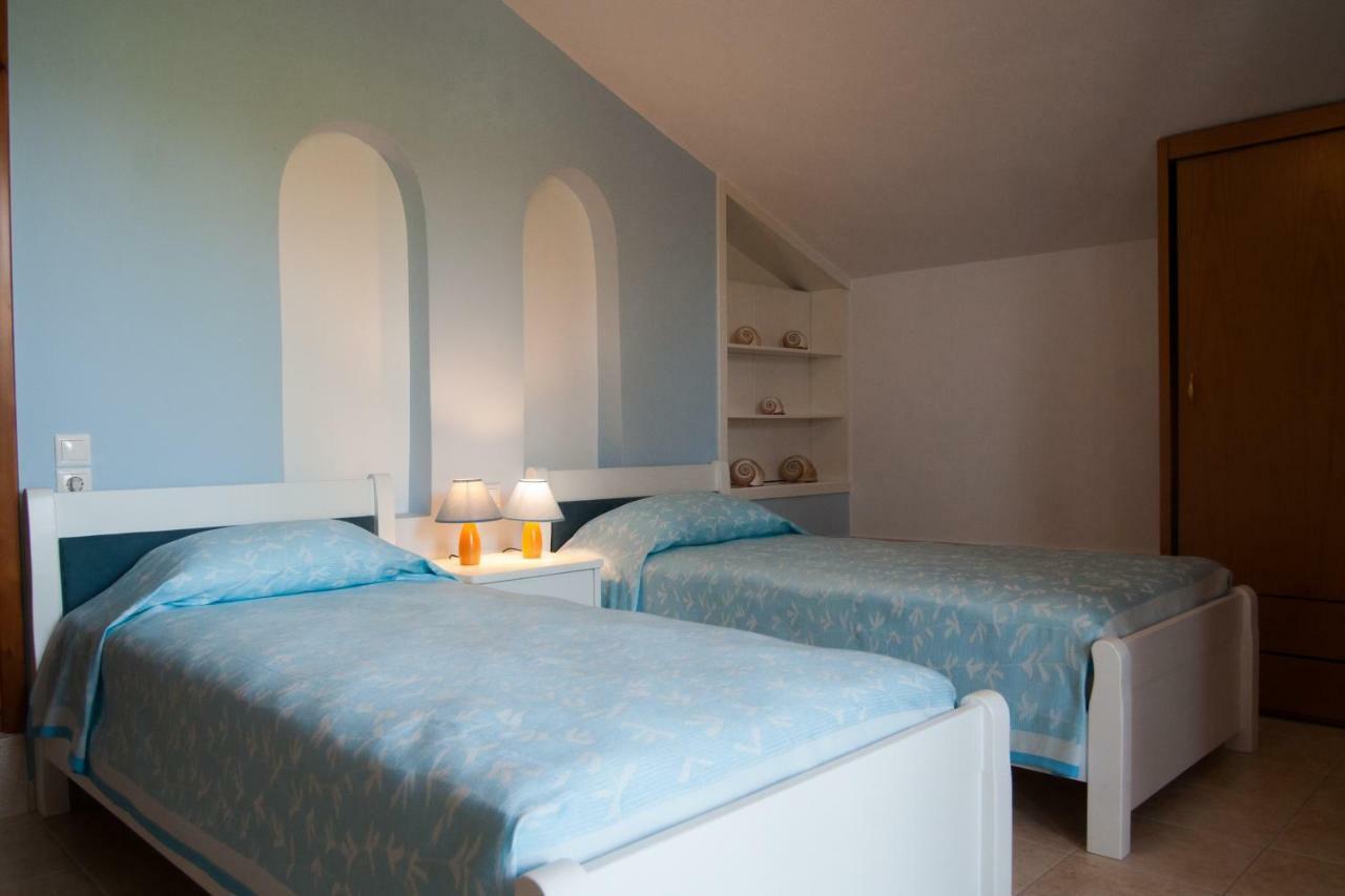 Diapori Villa *
