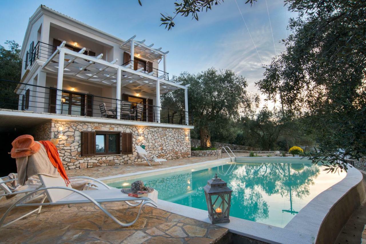 Villa Bougarini Haven Family Rock Pool Oasis